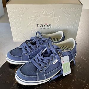 TÄŌS Star Blue Wash Canvas Sneakers Shoes Lace Up